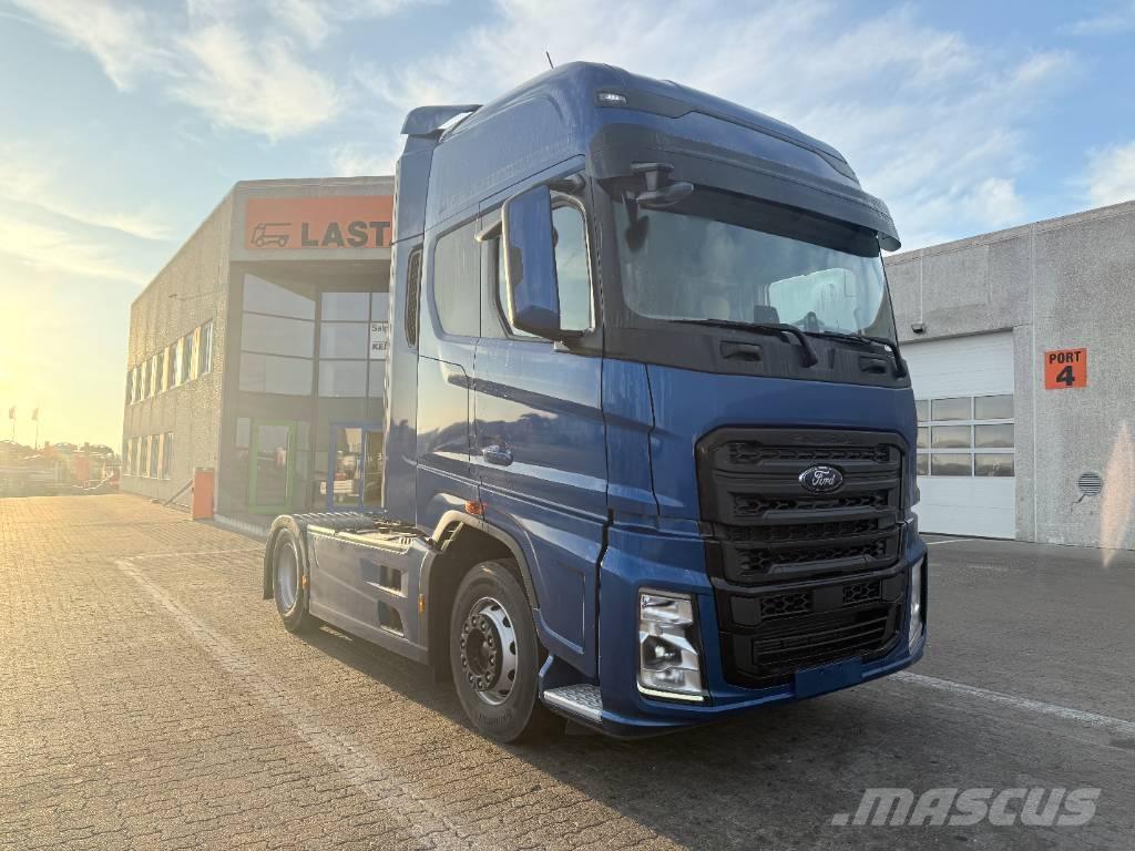 Ford F-Max 中古トラクターヘッド | トレーラーヘッド