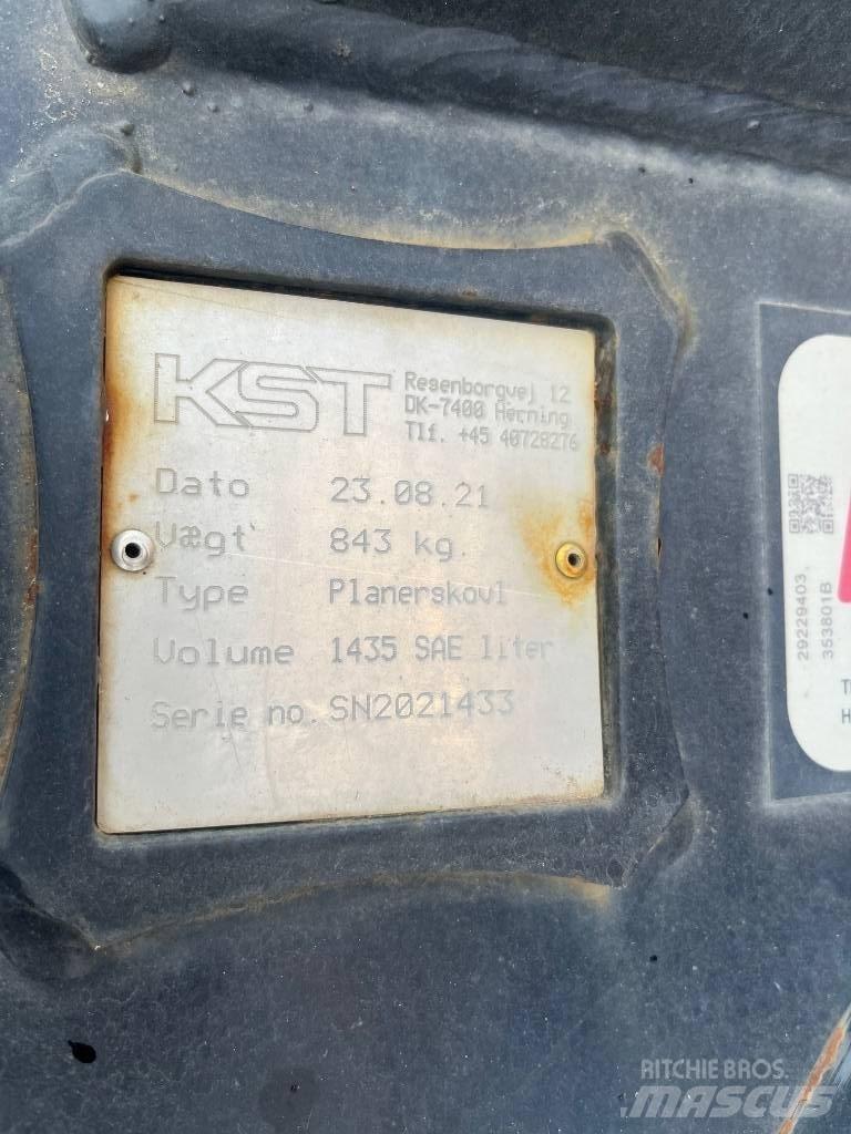 Komatsu PC 240LC-11 大型油圧ショベル12t以上（パワーショベル・ユンボ）
