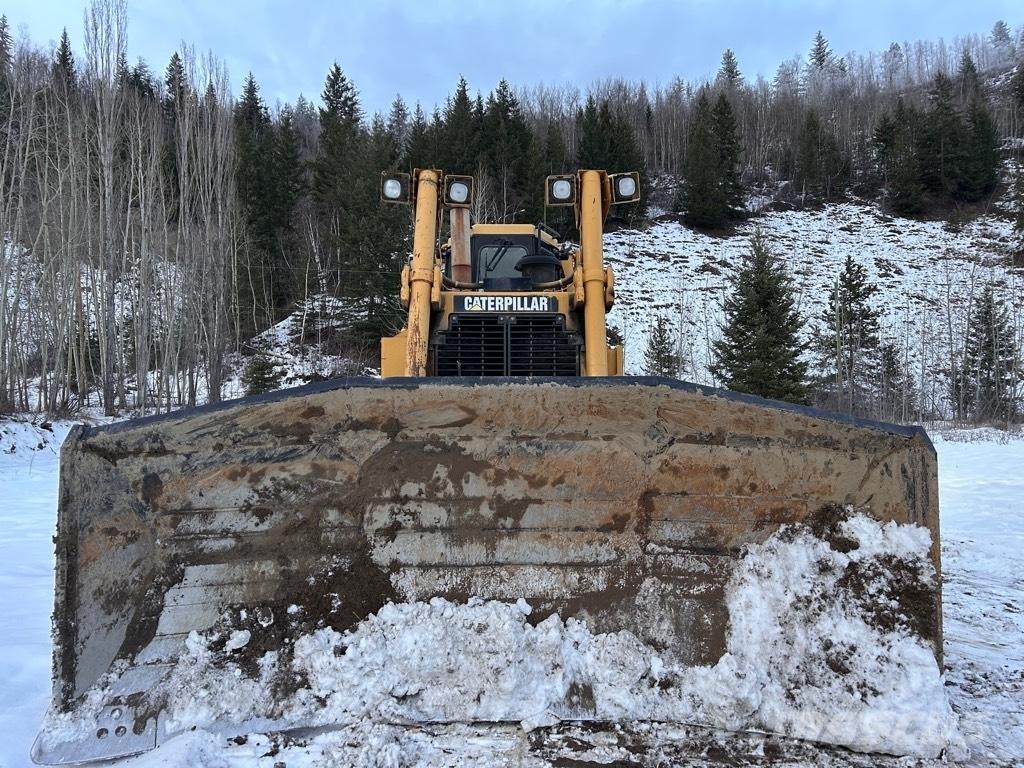 CAT D 8 R ブルドーザー