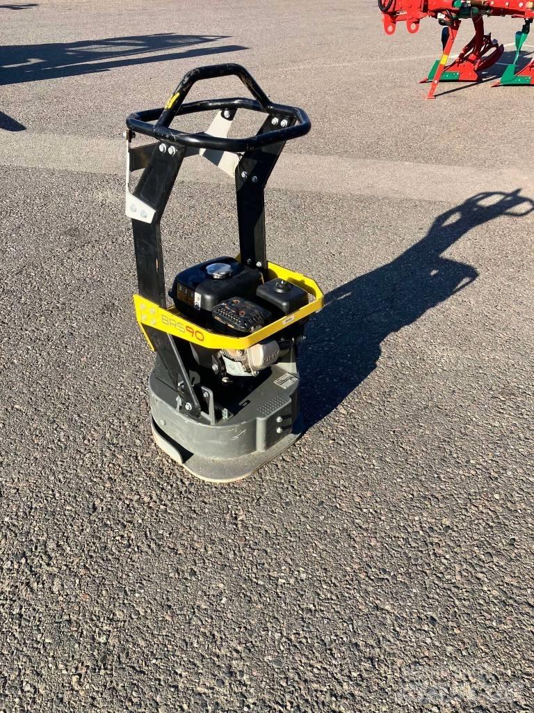 Wacker Neuson BRS 90 プレートコンパクター