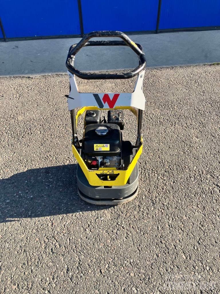 Wacker Neuson BRS 90 プレートコンパクター