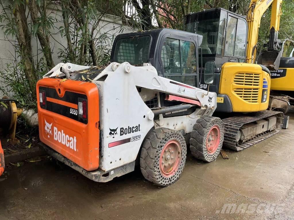 Bobcat S 550 スキッドステアローダー