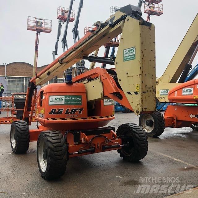 JLG 600 AJ ブームリフト　屈伸型