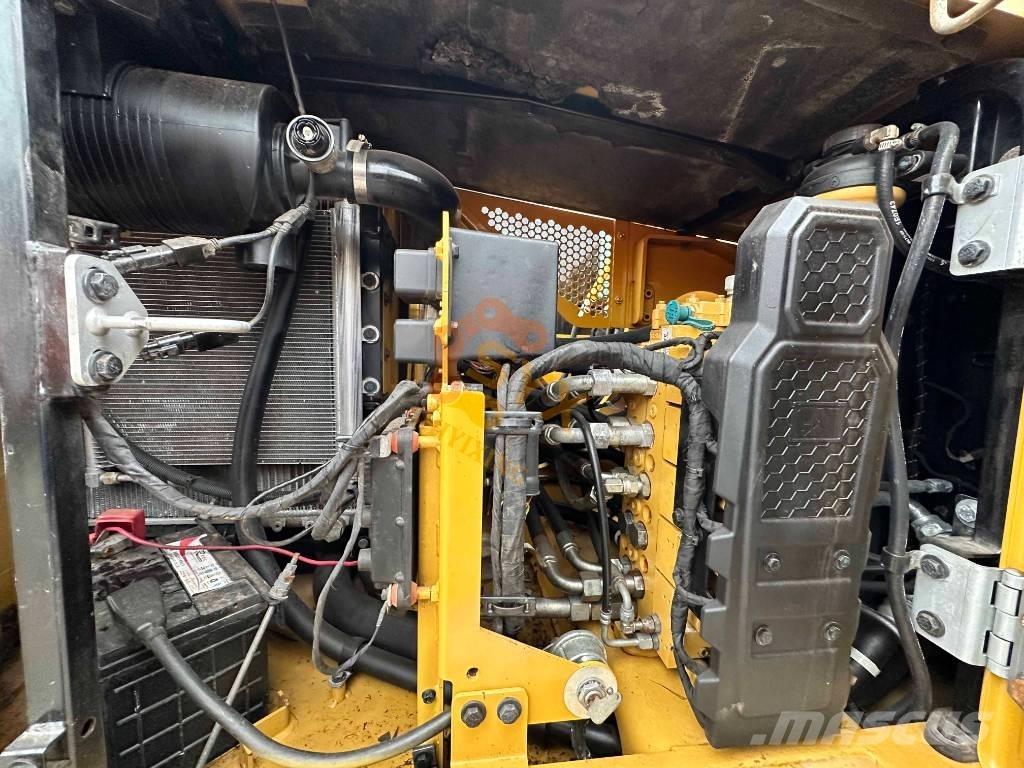 CAT 310 大型油圧ショベル12t以上（パワーショベル・ユンボ）