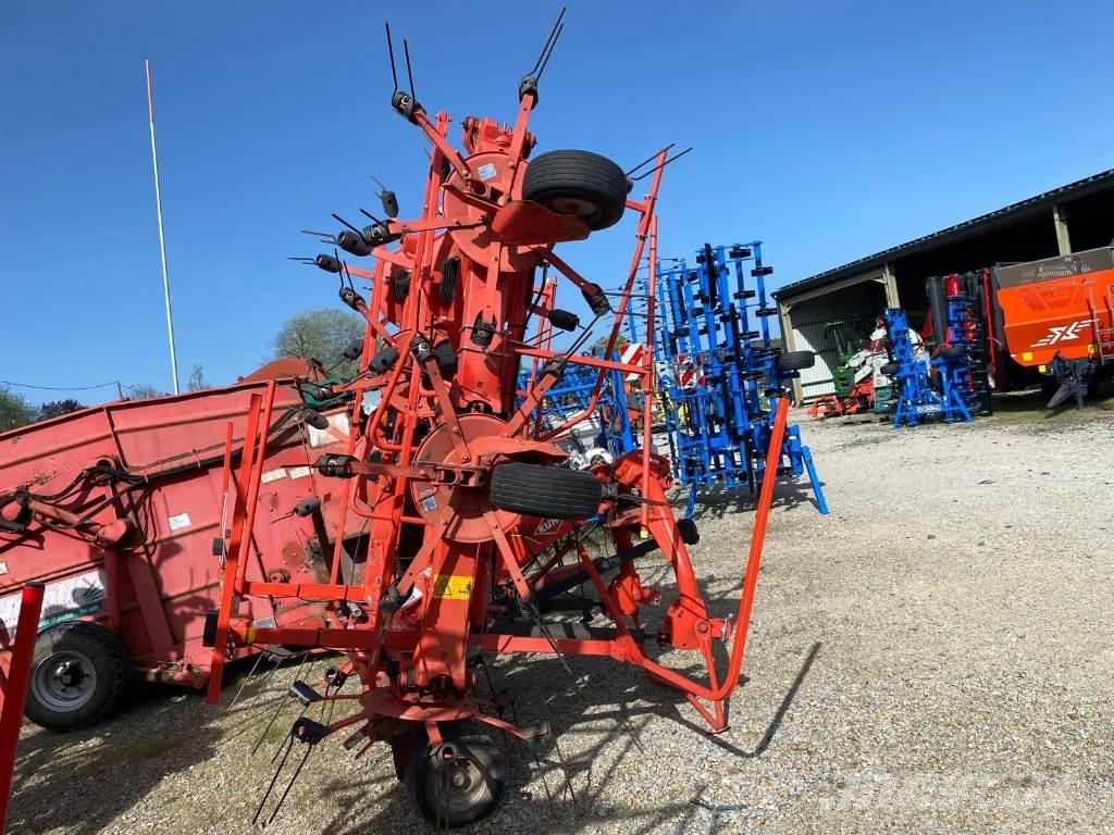 Kuhn GF8702 テッダー・テッダーレーキ