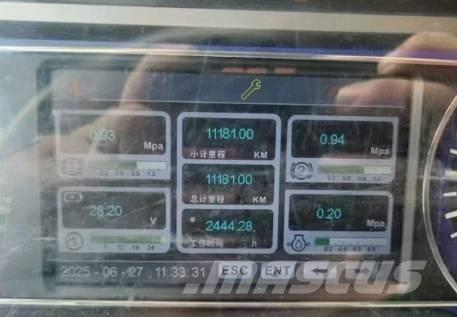 Sany STC1000C7-1 オールテレーンクレーン