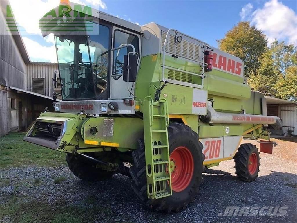 CLAAS mega 208 コンバイン