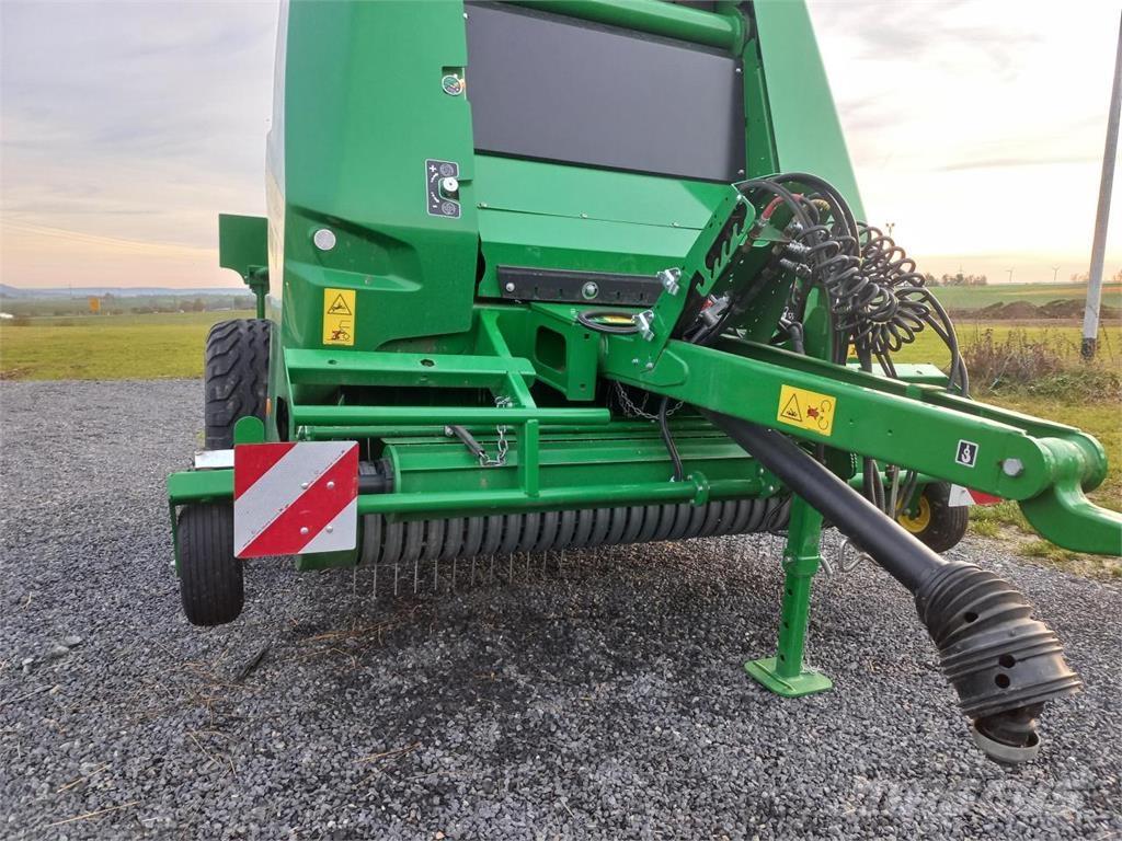 John Deere V461M ラウンドベーラー