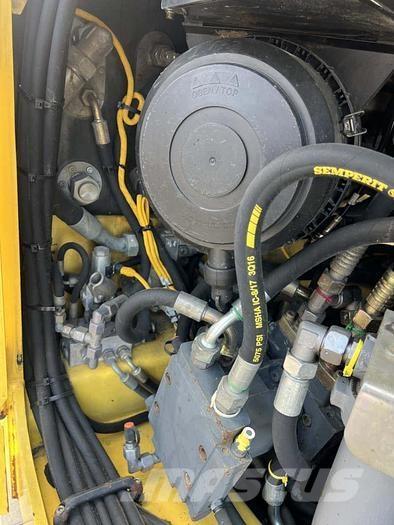 Bomag BW 161 AD-4 タンデムローラ