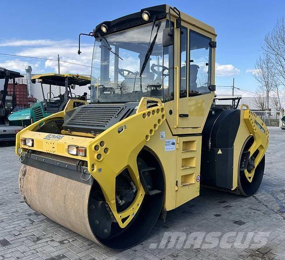Bomag BW 161 AD-4 タンデムローラ