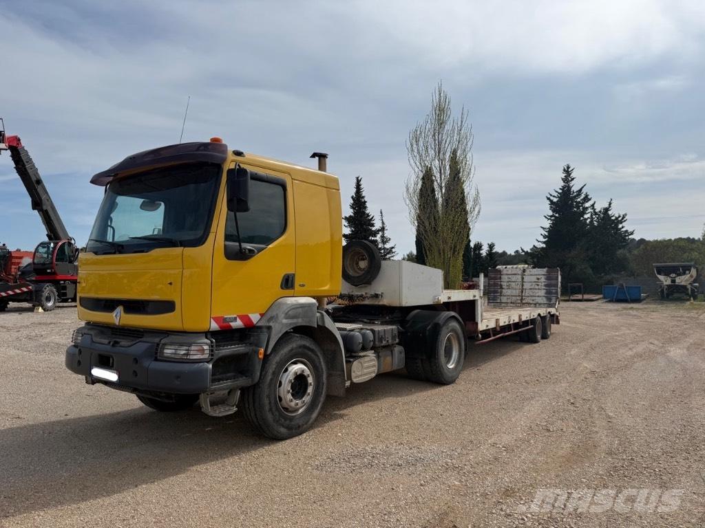 Renault Kerax 車両運搬用トレーラー