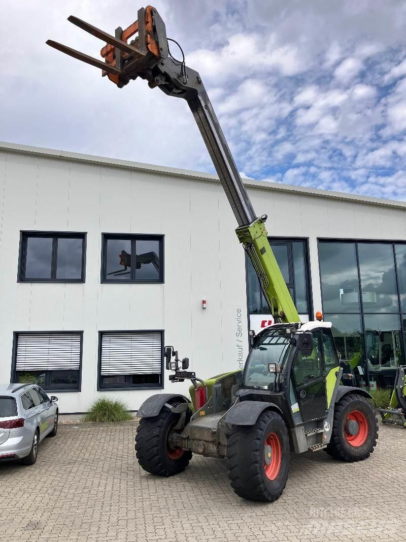 Liebherr T56-7S テレスコーピックハンドラー