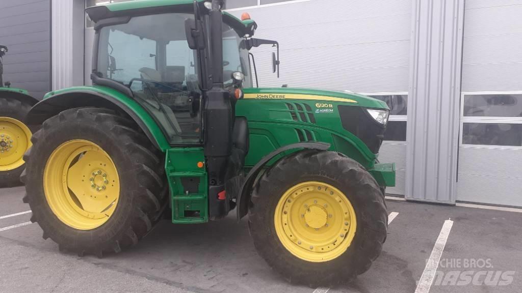 John Deere 6120 R トラクター