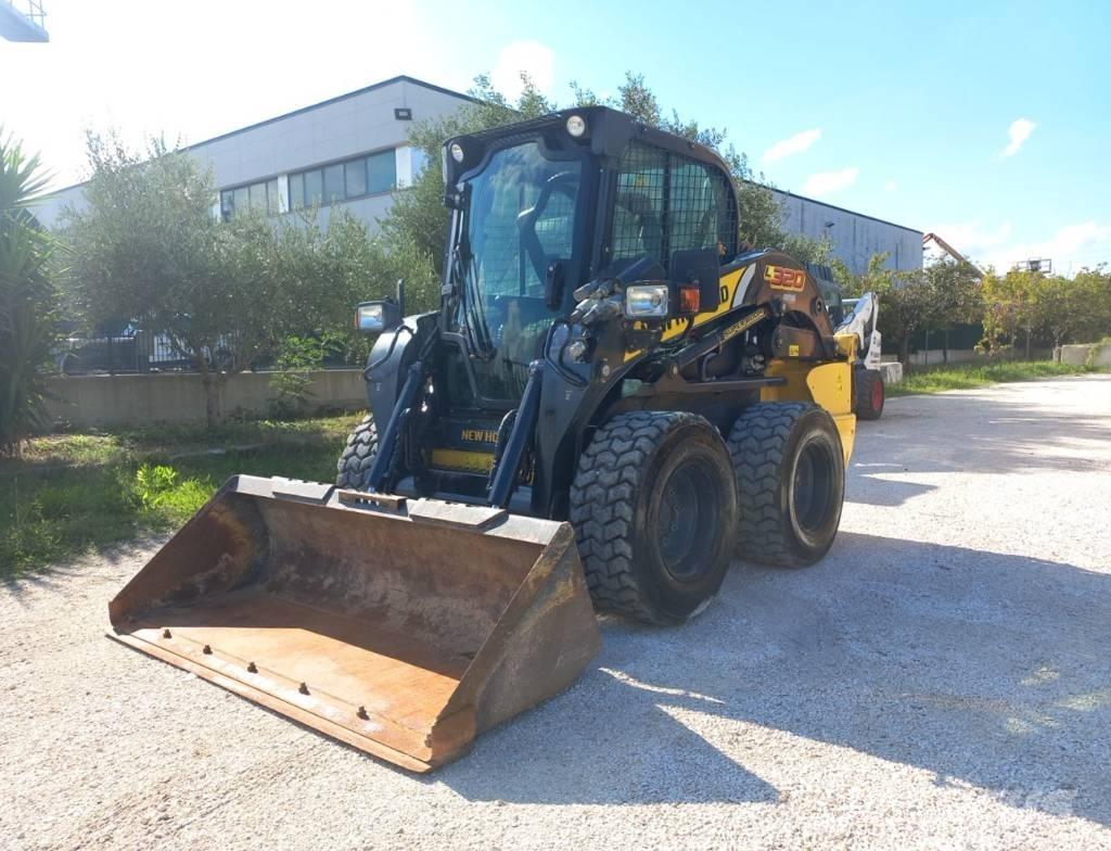 New Holland L320 スキッドステアローダー