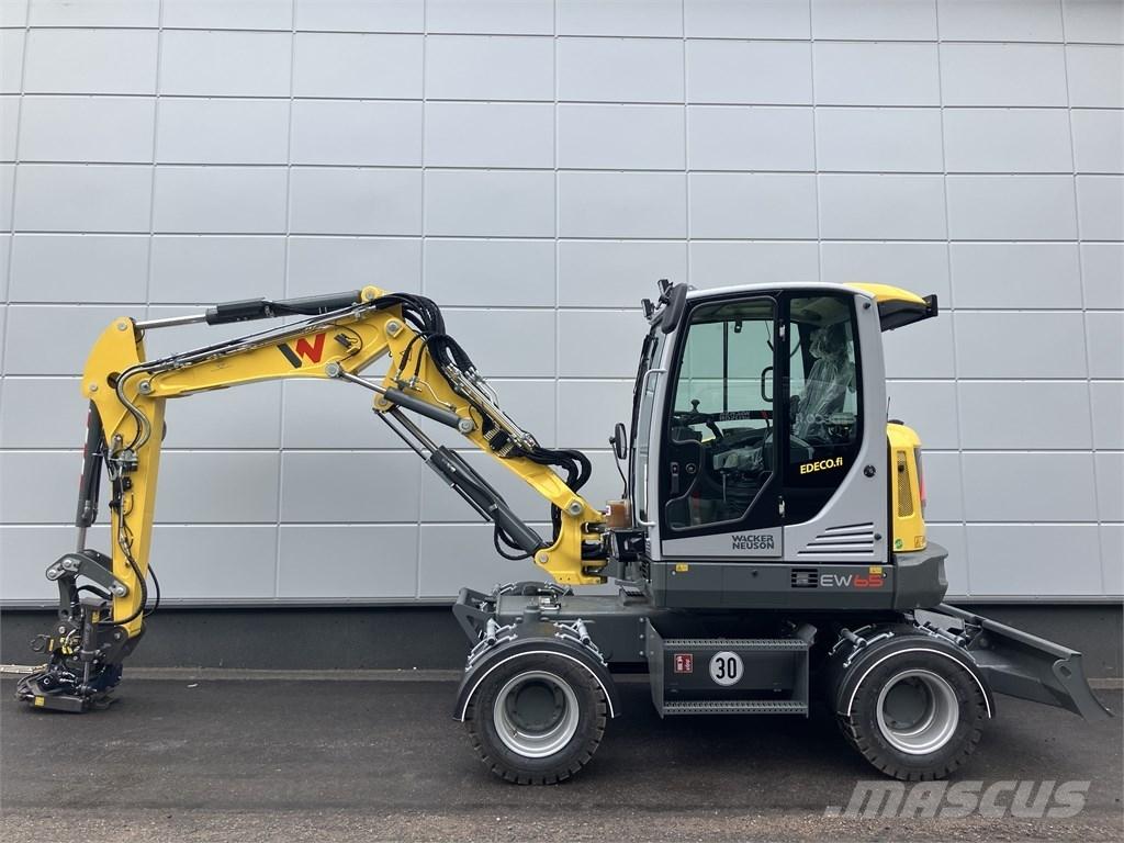 Wacker Neuson EW 65 ホイール式油圧ショベル（パワーショベル・ユンボ・バックホー）
