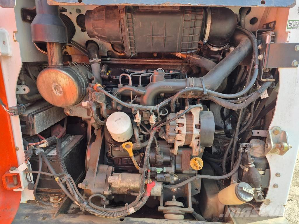 Bobcat S 450 スキッドステアローダー