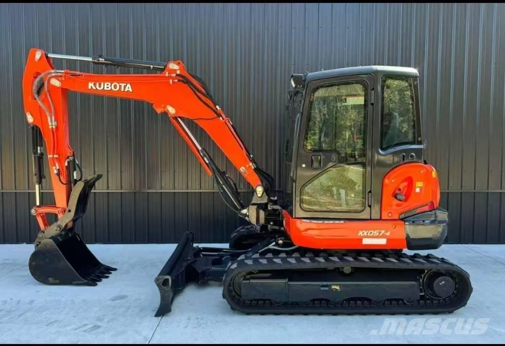 Kubota KX 057-4 ミニ油圧ショベル 7t以下（ミニユンボ・ミニディガー）