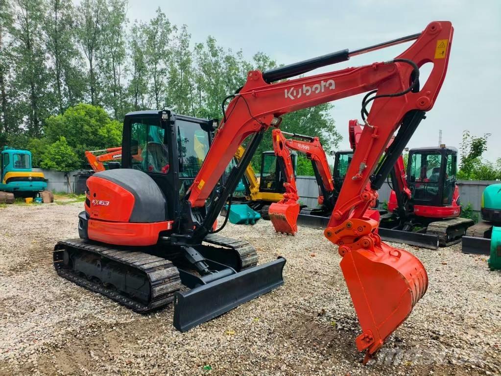 Kubota KX 163-5 ミニ油圧ショベル 7t以下（ミニユンボ・ミニディガー）