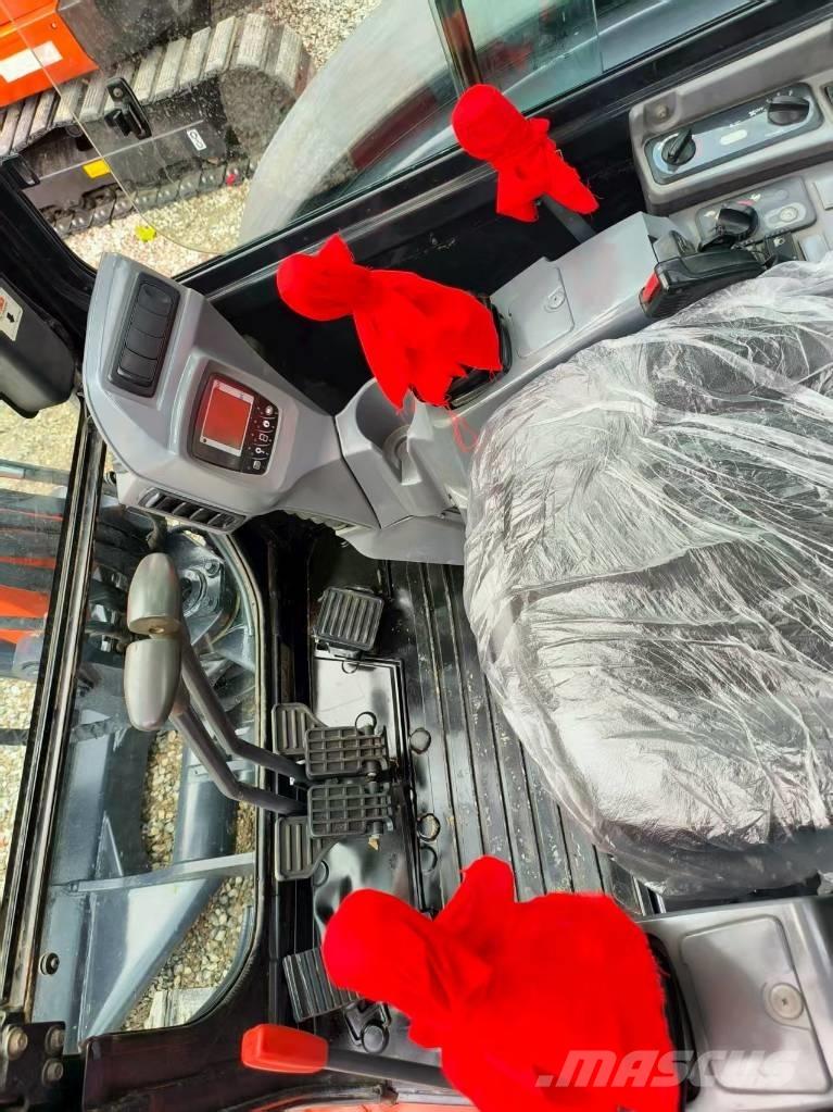 Kubota KX 163-5 ミニ油圧ショベル 7t以下（ミニユンボ・ミニディガー）