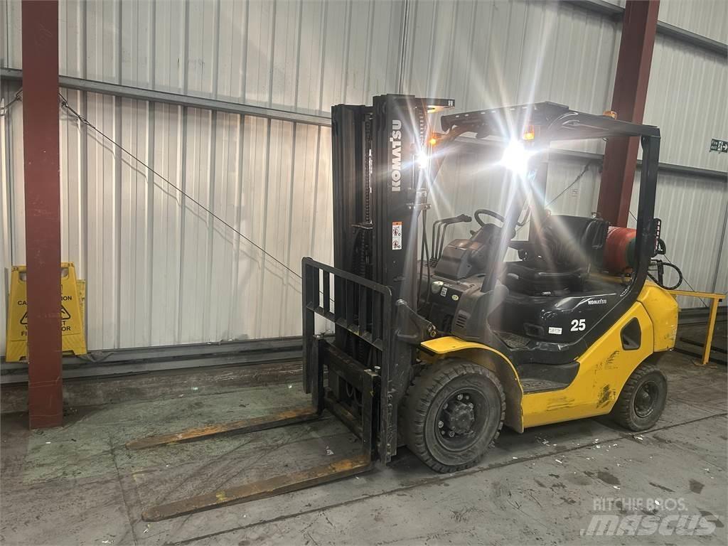 Komatsu FG25HT-17 LPGフォークリフト