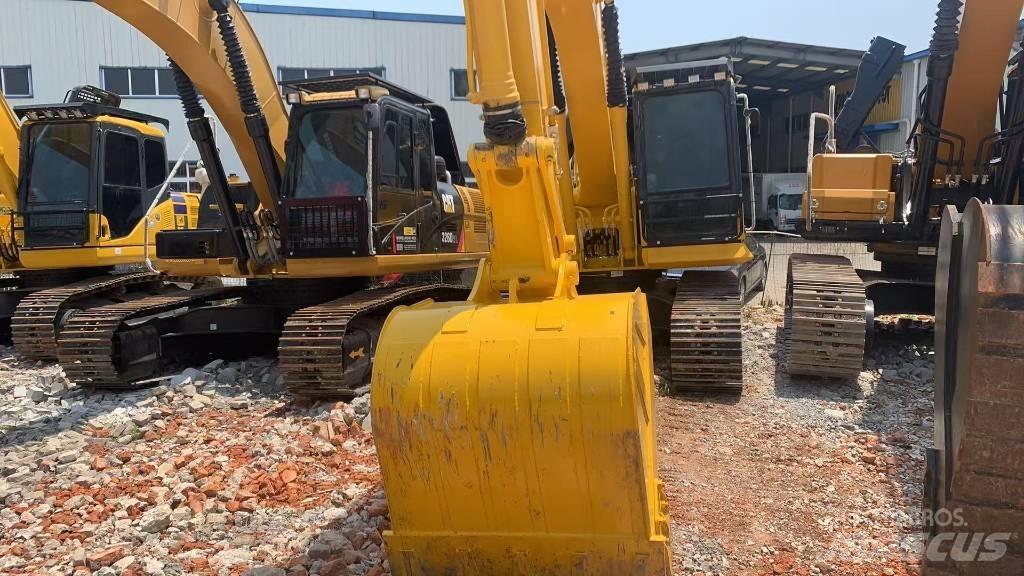 CAT PC200-8MO 大型油圧ショベル12t以上（パワーショベル・ユンボ）