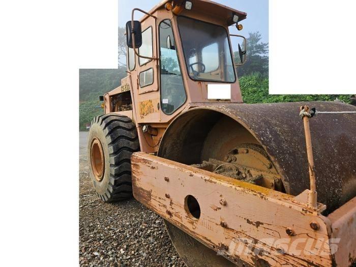 CAT CS 533 C タンデムローラ