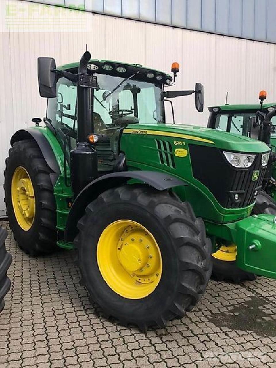 John Deere 6215r トラクター