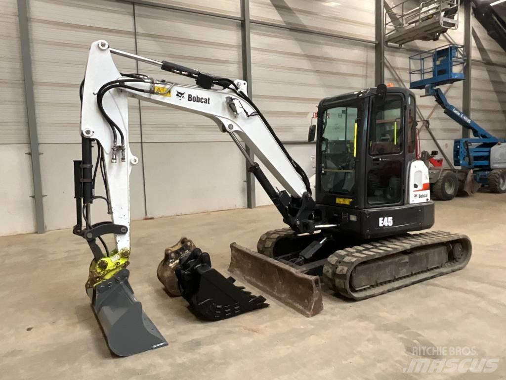Bobcat E 45 ミニ油圧ショベル 7t以下（ミニユンボ・ミニディガー）