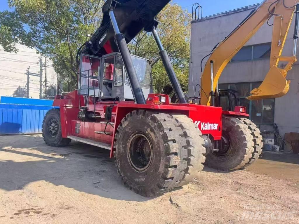 Kalmar DRT 450 リーチスタッカー