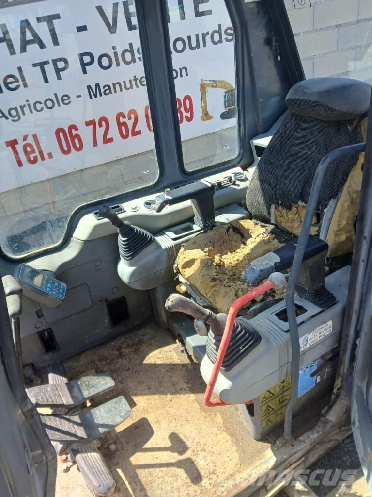 Komatsu PC 210 キャビン及び内装