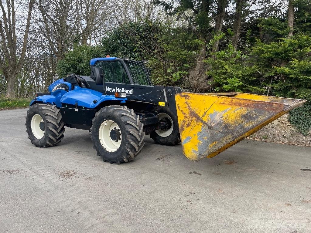 New Holland LM 435 A 農業用テレハンドラー