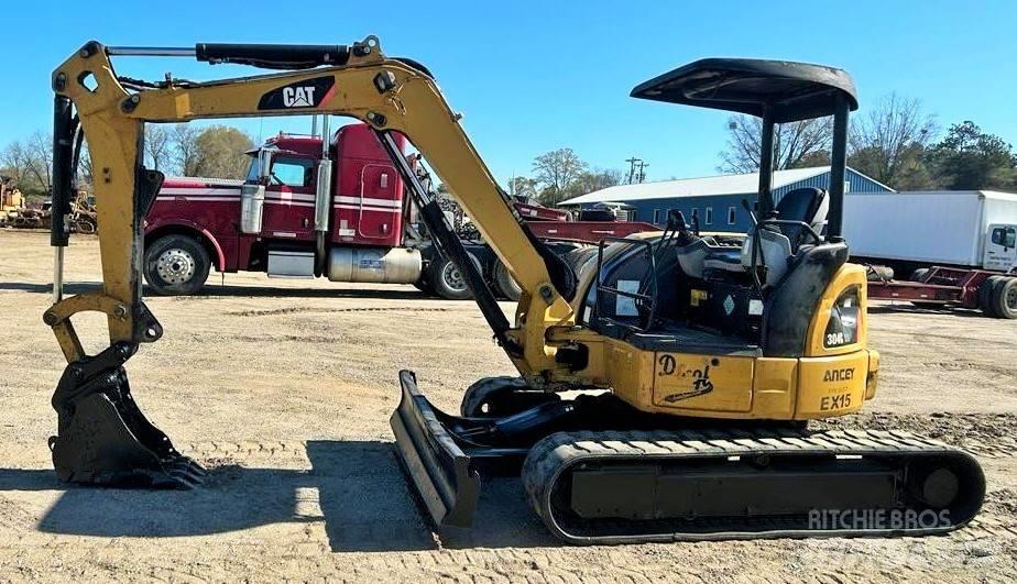 CAT 304 C CR ミニ油圧ショベル 7t以下（ミニユンボ・ミニディガー）