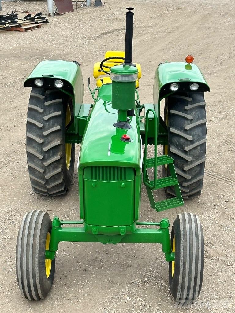 John Deere 4020 トラクター