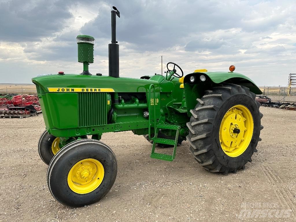 John Deere 4020 トラクター