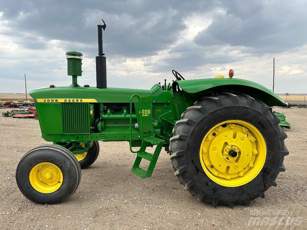 John Deere 4020 トラクター