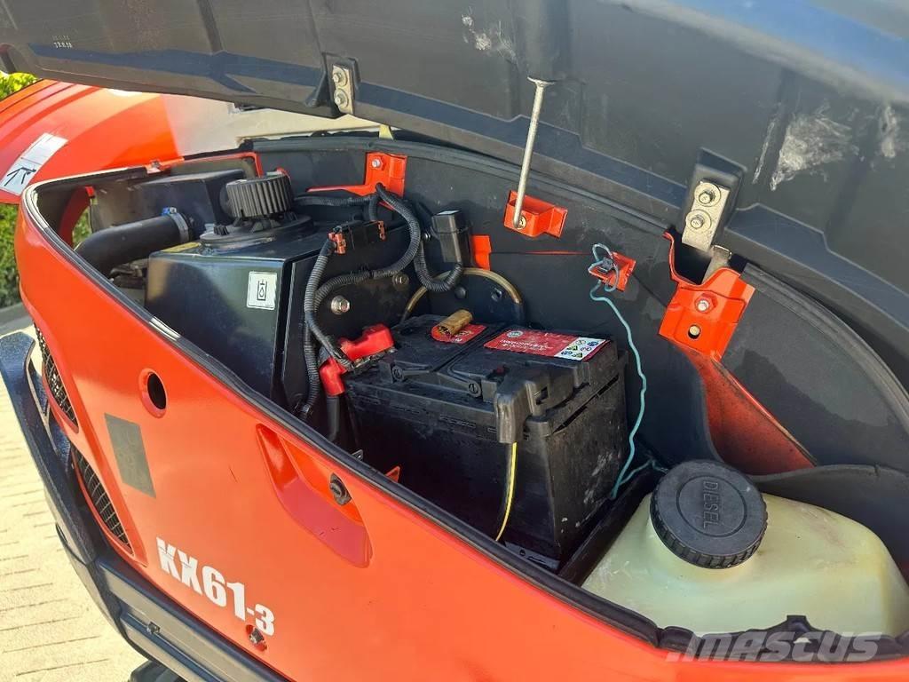 Kubota KX61-3 ミニ油圧ショベル 7t以下（ミニユンボ・ミニディガー）