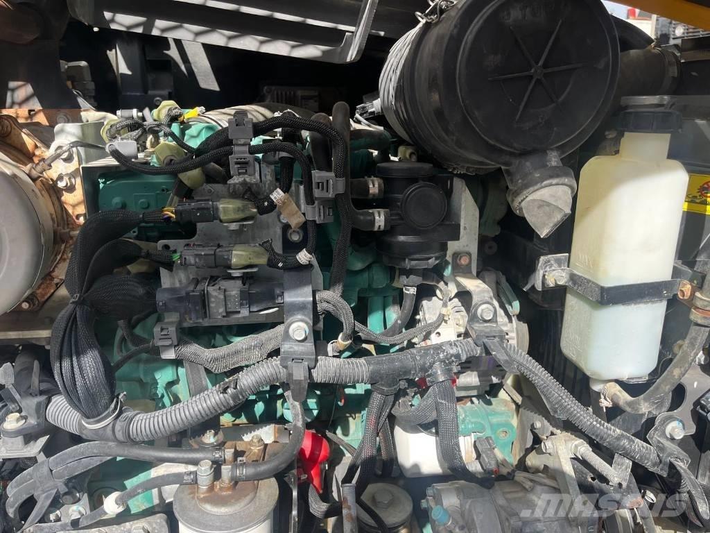 Volvo ECR 88 D 中型油圧ショベル 7ｔ-12ｔ（ユンボ・パワーショベル・バックホー）