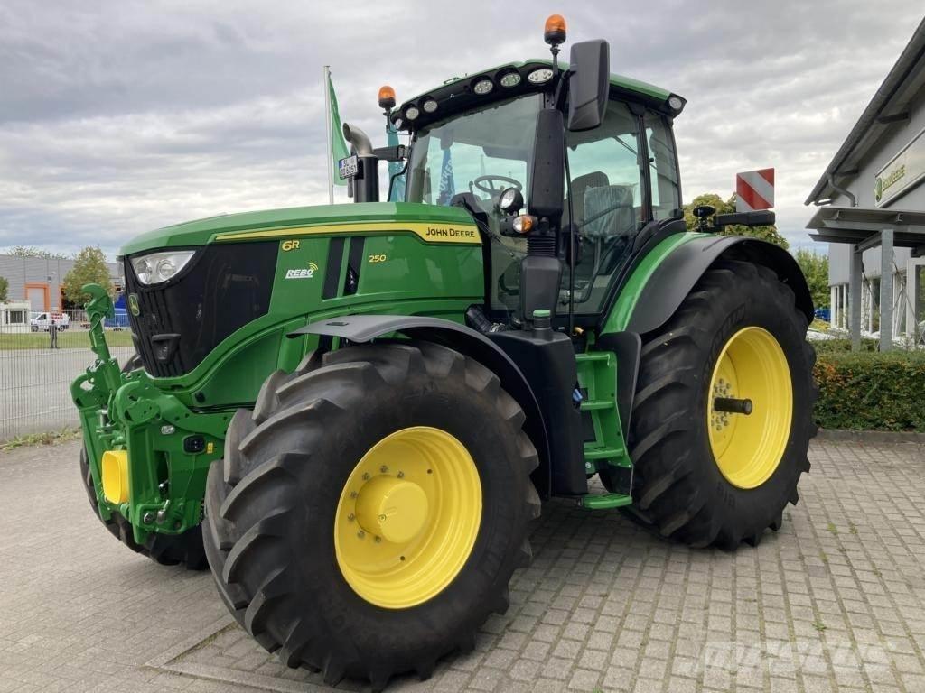 John Deere 6R 250 トラクター