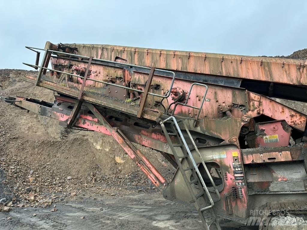 Sandvik QA 440 自走式スクリーン