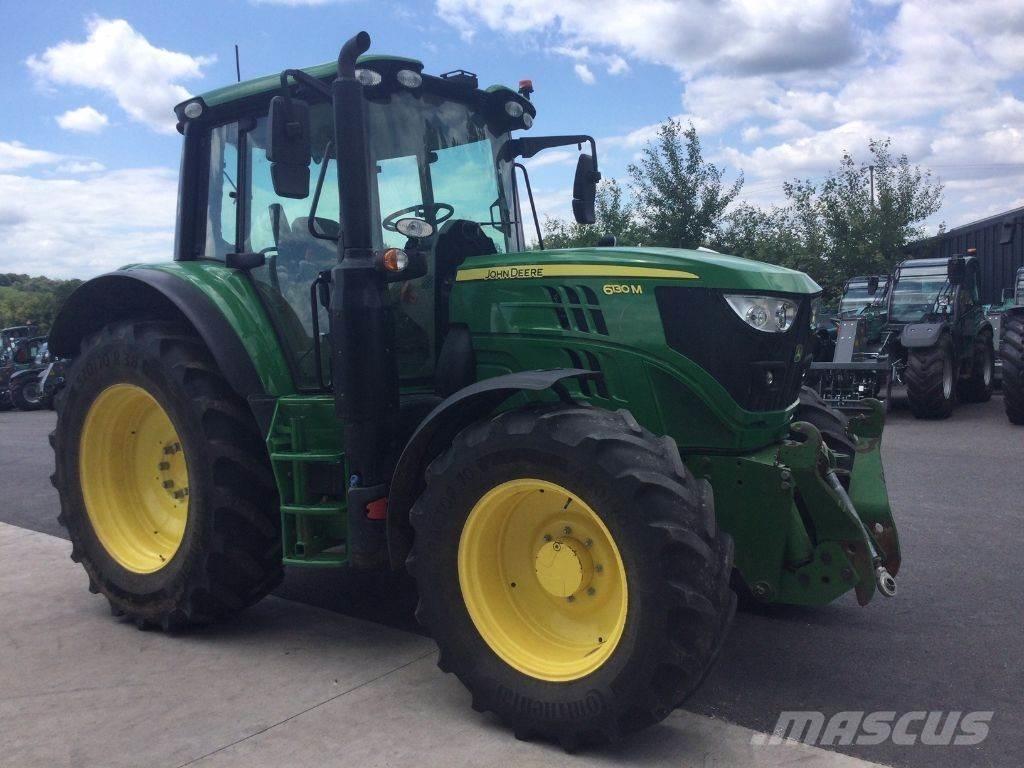 John Deere 6130M トラクター