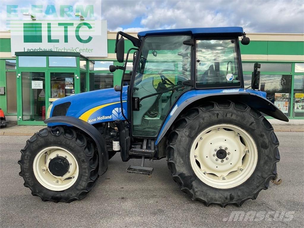 New Holland T 5030 トラクター