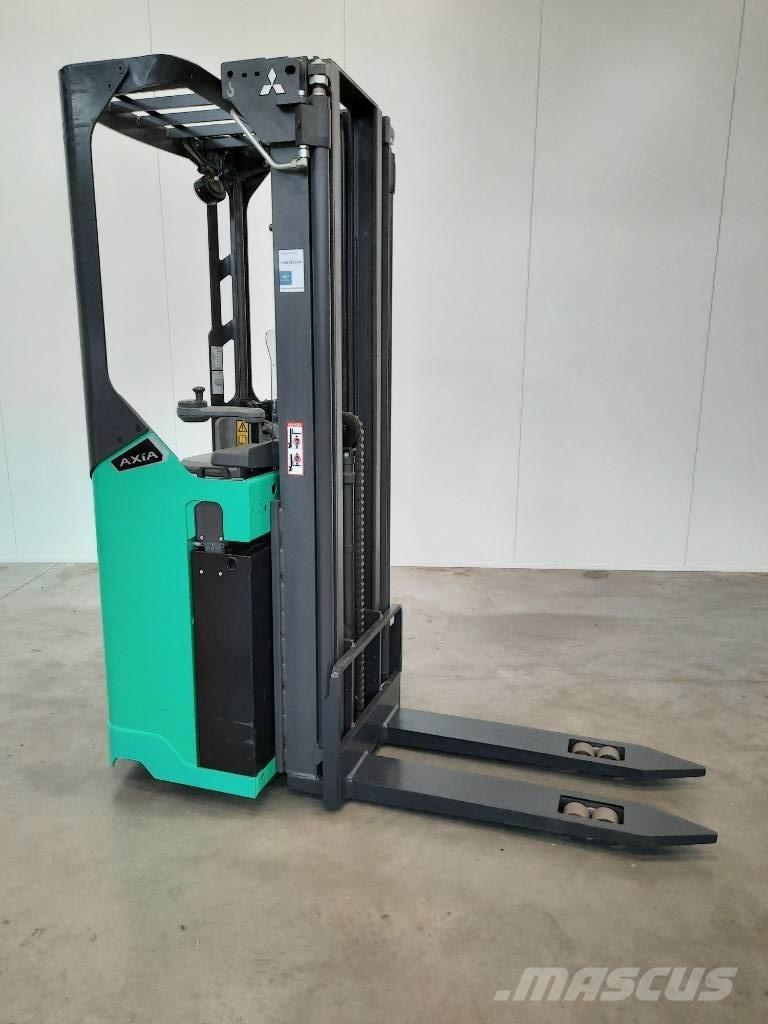 Mitsubishi SBR16N2 自走式スタッカー