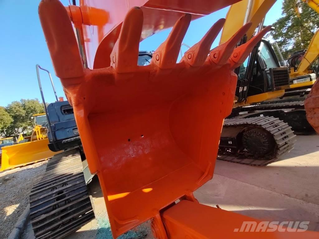 Hitachi ZX 200 大型油圧ショベル12t以上（パワーショベル・ユンボ）