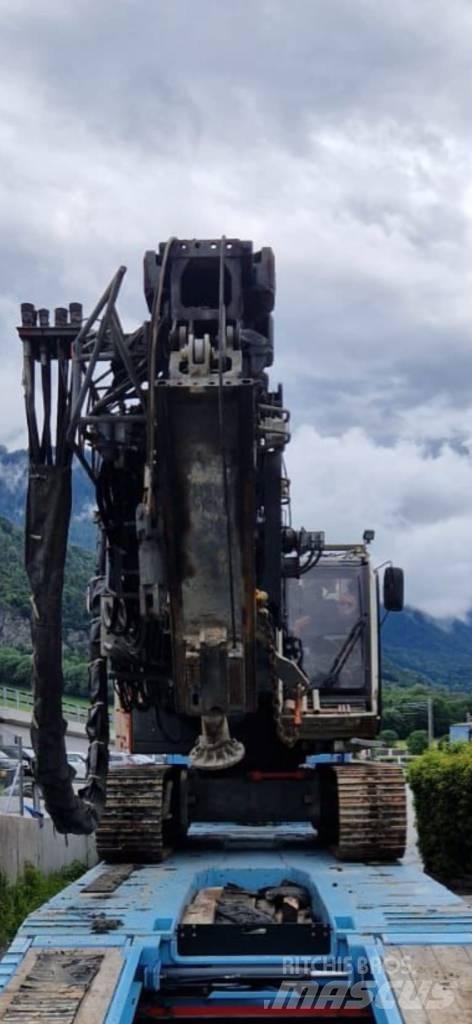 Liebherr LB16 杭打ち機
