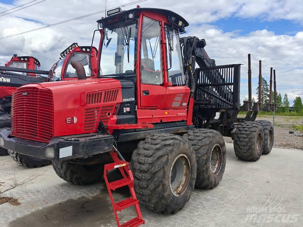 Komatsu 865 フォワーダー