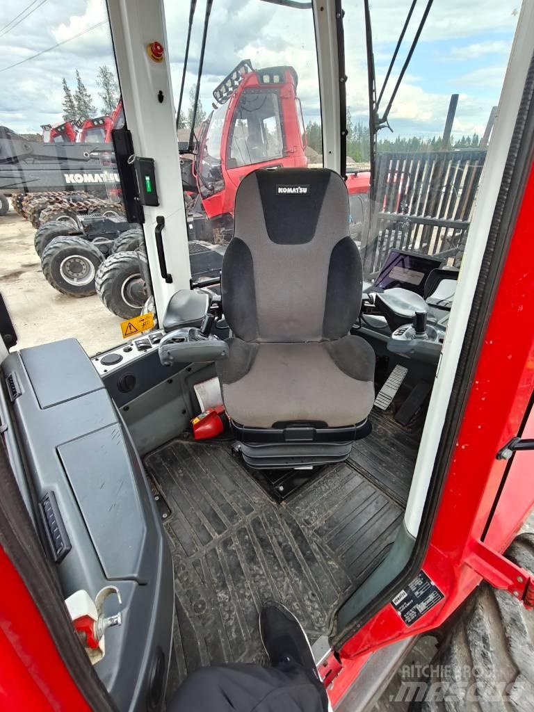 Komatsu 865 フォワーダー