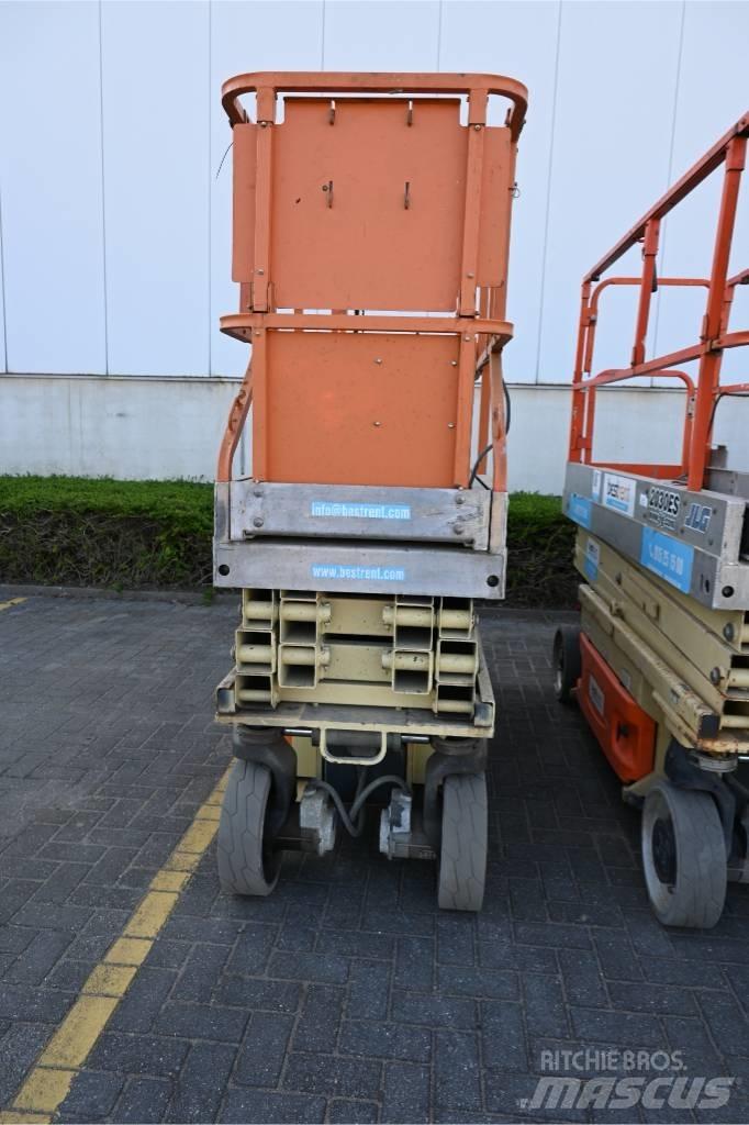 JLG 2030 ES シザースリフト