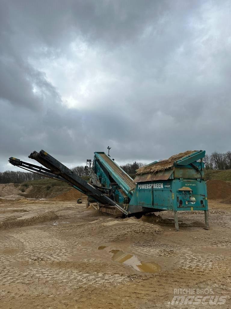 PowerScreen 2100X 自走式スクリーン