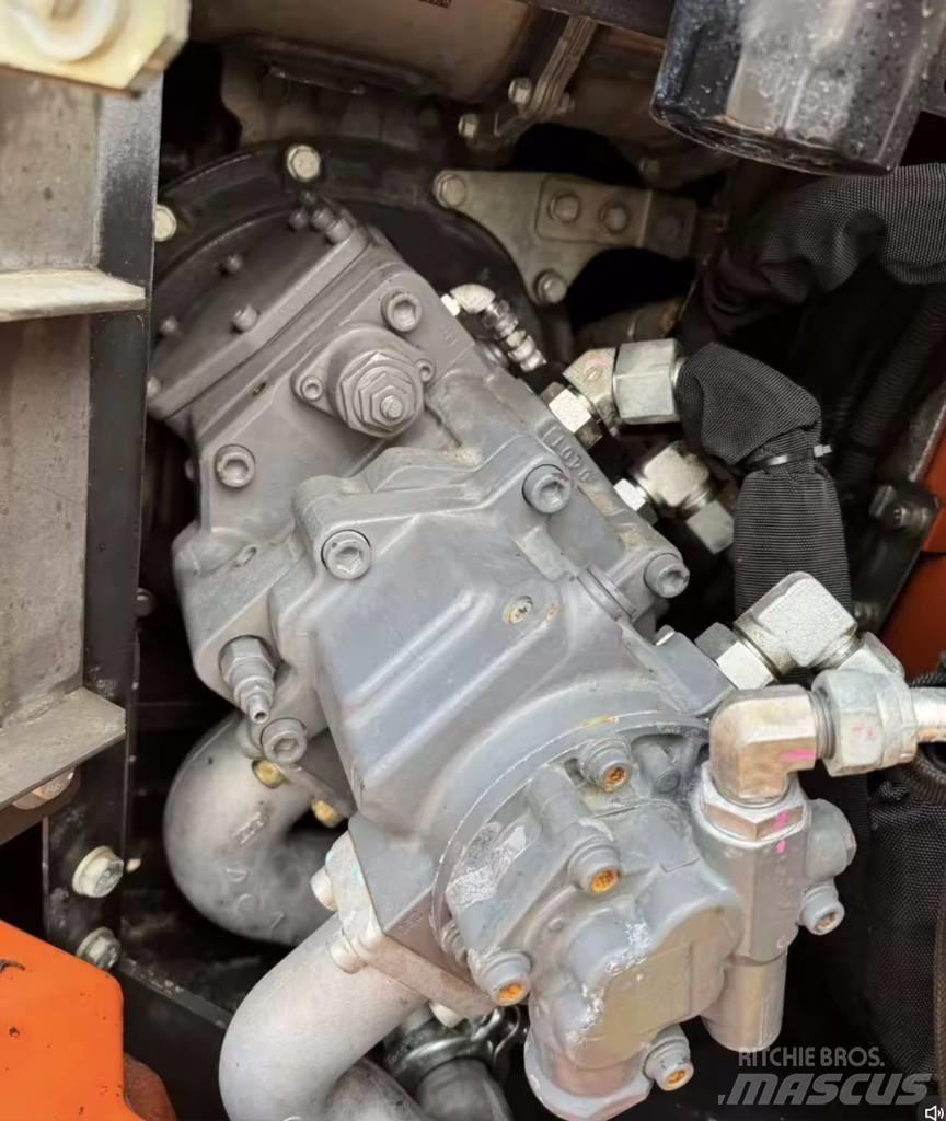 Hitachi ZX 75 US 中型油圧ショベル 7ｔ-12ｔ（ユンボ・パワーショベル・バックホー）