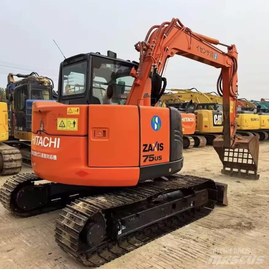 Hitachi ZX 75 US 中型油圧ショベル 7ｔ-12ｔ（ユンボ・パワーショベル・バックホー）